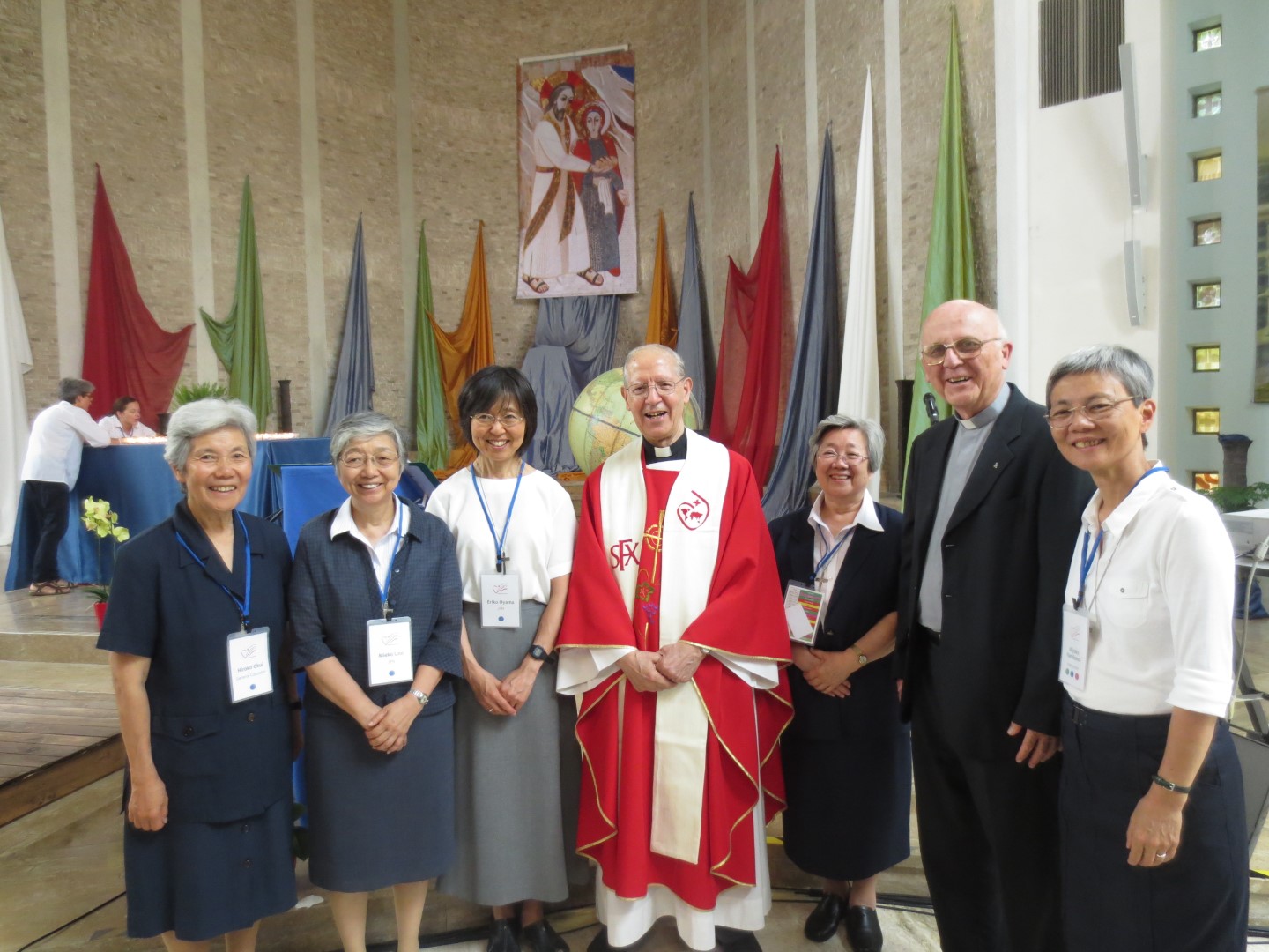 Fr Nicolás with the Sisters of the Society of the Sacred Heart  Korea-Chinese Province – Fr. Adolfo Nicolás, SJ (1936–2020)